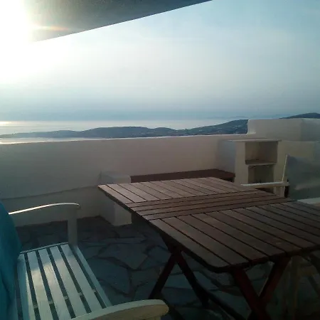 With 2 Bedrooms In With Wonderful Sea View Shared Pool Terrace Parikia (Paros)