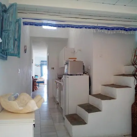 Villa With 2 Bedrooms In With Wonderful Sea View Shared Pool Terrace Parikia (Paros)