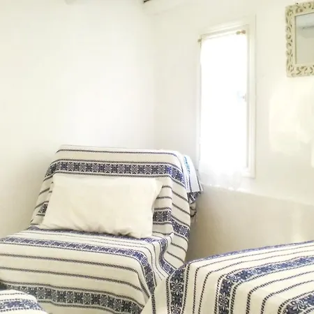 With 2 Bedrooms In With Wonderful Sea View Shared Pool Terrace * Parikia (Paros)
